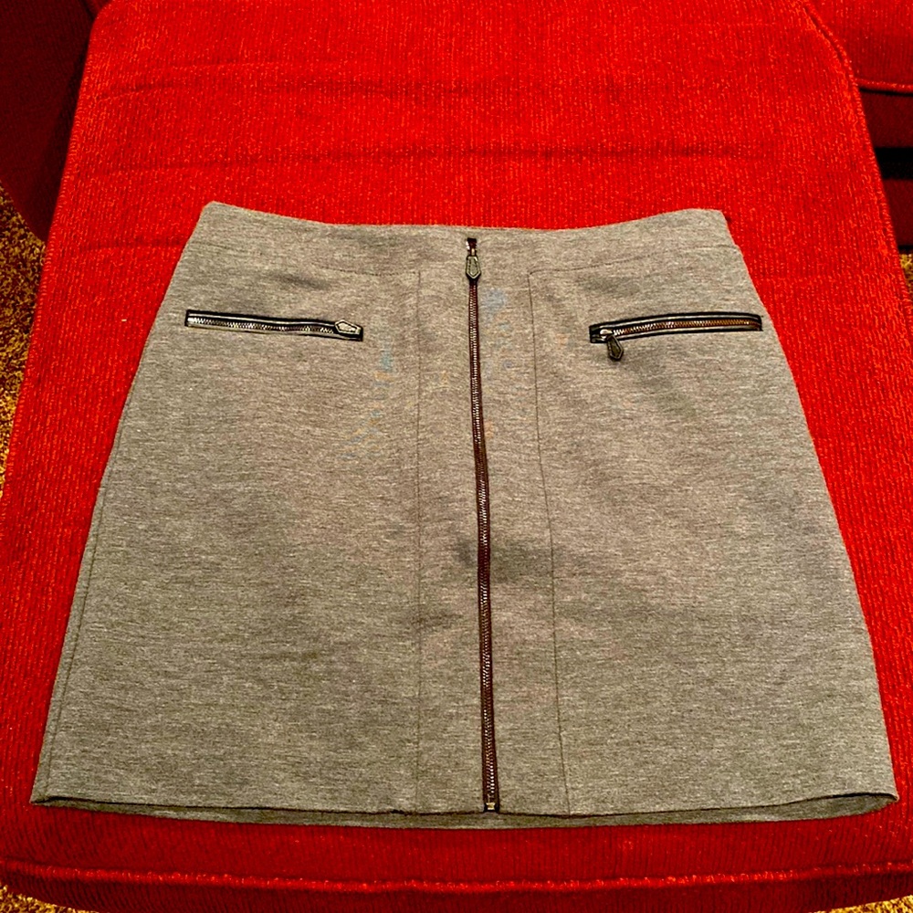White House boot skirt grey Sz 6